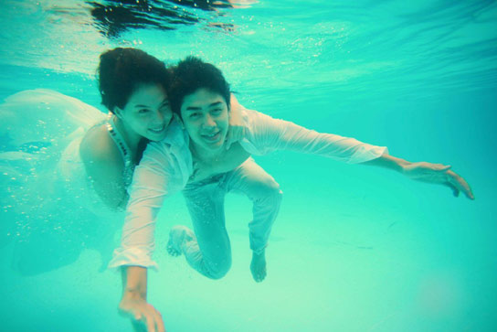Đi bộ dưới nước có thể phòng loãng xương