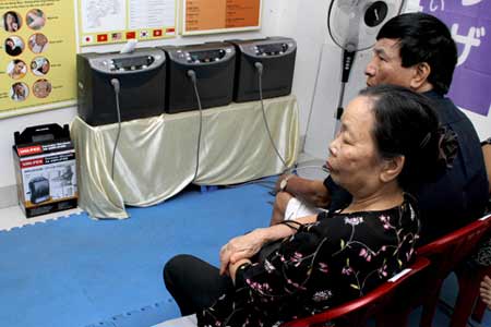 Máy xung điện Movas chữa bách bệnh: sự quảng cáo hoang đường ?
