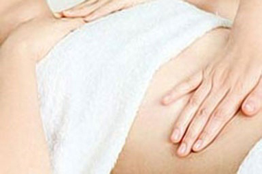 Xoa bóp chữa đau bụng kinh